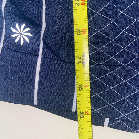 Athleta Finish Fast Line Tee Top Navy Blue 
Size Medium - Picture 11 of 11